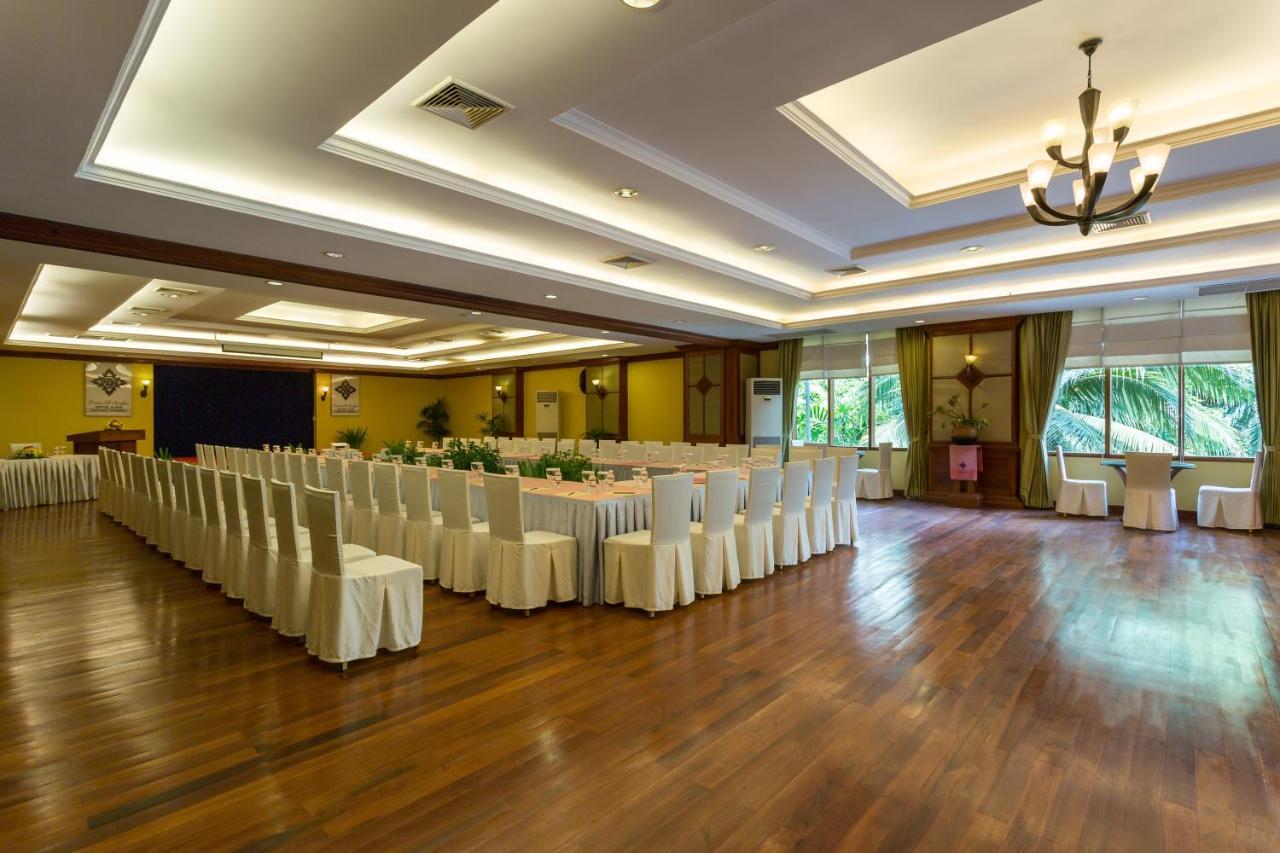 Prince Angkor Hotel & Spa Siem Reap Ngoại thất bức ảnh